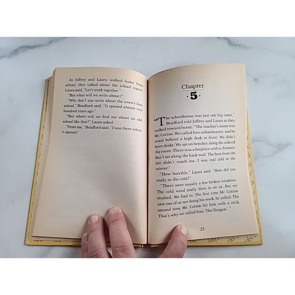 Jeffery's Ghost And The Fifth-Grade Dragon By David A. Adler - Picture 7 of 10